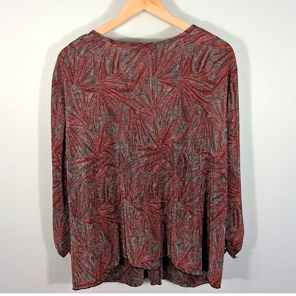 Maggie Barnes Sz 24 Top Red Black Abstract Print 3/4 Sleeve Asymmetrical Sleeve - Picture 7 of 11